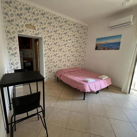 شقة Casa Vacanza D&M نابولي المظهر الخارجي الصورة
