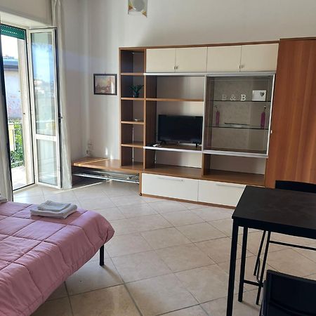 شقة Casa Vacanza D&M نابولي المظهر الخارجي الصورة